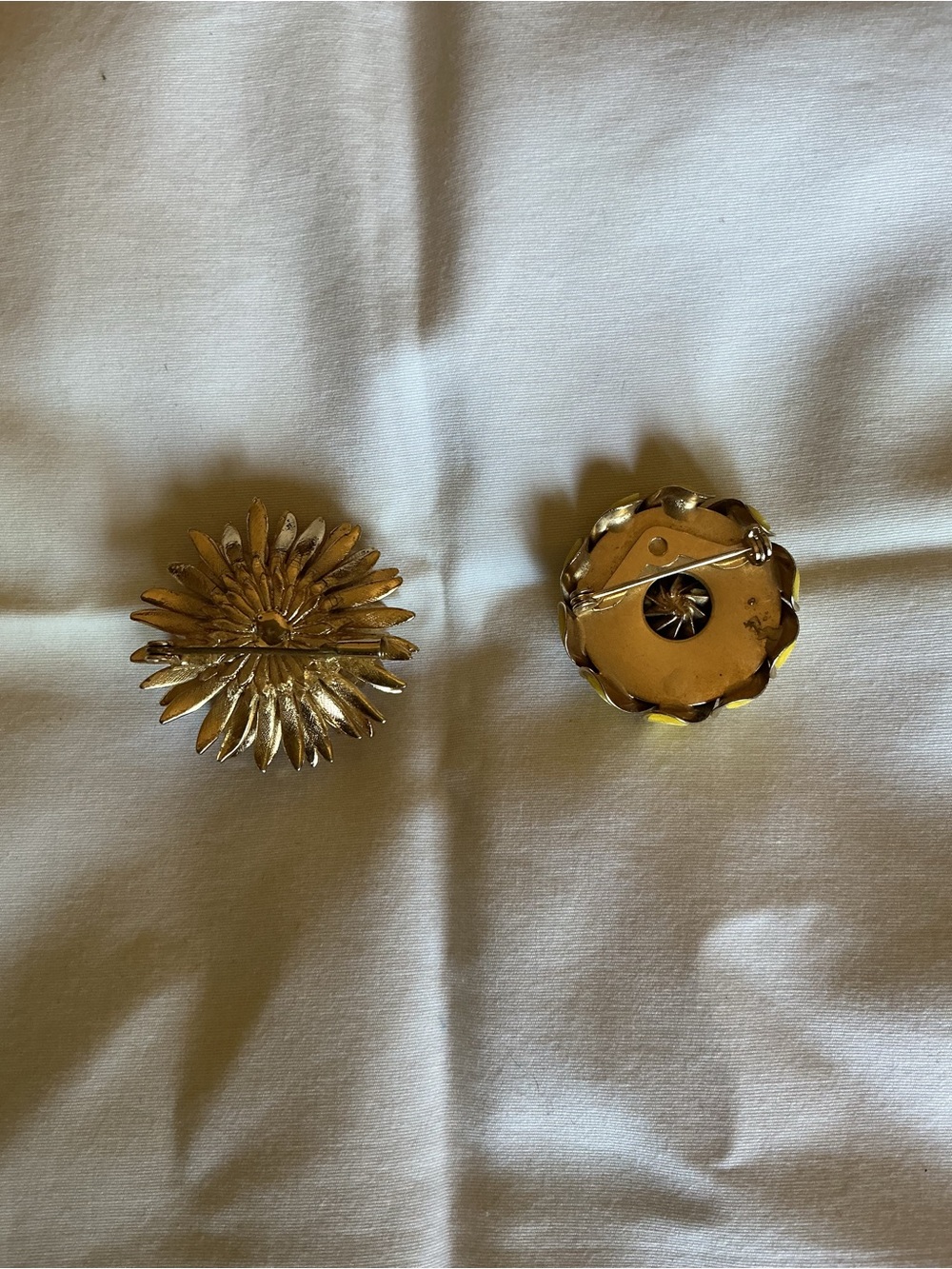 Gold  and Faux Pearl and Yellow Enamel Vintage Brooch Bundle - Picture 2 of 4